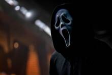 'Scream 8' encuentra nuevas guionistas tras la salida del creador de la saga: Paramount quiere otro �xito en cines