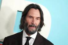 La cr�tica lo confirma: Keanu Reeves acaba de estrenar la peor pel�cula de toda su carrera en Apple TV y es un completo desastre