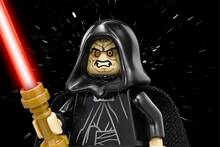 Un fan de Star Wars vende su colección de LEGO y gana menos de lo que pensaba: más de 900 figuras reunidas durante casi 30 años