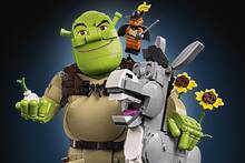 Ya es oficial: LEGO confirma su colecci�n de Shrek y convierte el pantano del m�tico ogro en su nuevo set estrella