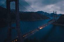 Parece Panem, pero es Espa�a: el colosal puente de 600 metros sobre un pantano que aparece en la �ltima de Los juegos del hambre