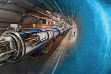 Cient�ficos del CERN at�nitos hallan una anomal�a que desaf�a la f�sica actual y lo que sabemos del universo