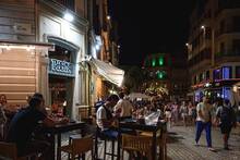 Ya ha entrado en vigor: bares y restaurantes deber�n abonar un complemento salarial por el trabajo entre las 22:00 y las 6:00