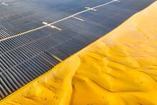 China cambia de estrategia: arma un escudo de millones de paneles solares contra el avance del desierto y prev� 253 GW en 2030