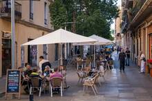 Espa�a cambia las normas: bares y restaurantes cobrar�n un importe extra por las botellas y envases partir de este 2026