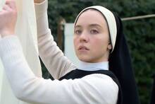 Hoy en Prime Video la película de terror de 9 millones con Sydney Sweeney que convirtió un convento italiano en una pesadilla