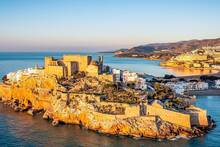 El municipio español fortificado, con castillo y casco antiguo mirando al mar: una escapada perfecta de fin de semana