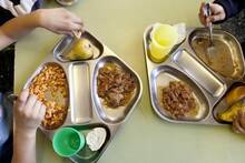 Ya es oficial: el Gobierno lleva su plan de alimentaci�n saludable a las escuelas infantiles con m�s fruta y pescado este 2026