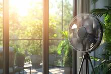 Adi�s al aire acondicionado: el truco de colocar el ventilador frente a la ventana que ayuda a expulsar el calor de casa