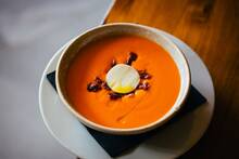 Los chefs de 'MasterChef' coinciden: 'El salmorejo no lleva agua, sino 1 kg de tomates, 200 g de pan y 100 ml de aceite'