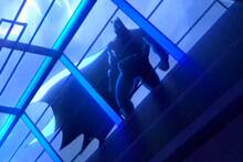 James Gunn puede haber encontrado al nuevo Batman del DCU: un actor británico de casi 2 metros de altura