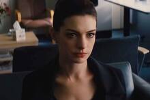 Anne Hathaway, actriz: 'En Batman: La leyenda renace’, cambié de personalidad como una psicópata, no se lo esperó nadie'