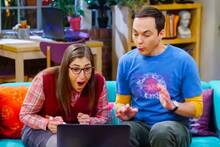 La nueva serie del creador de 'The Big Bang Theory' est arrasando y la catalogan como 'la mejor comedia del siglo'