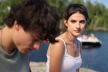 Hoy en Prime Video la serie de solo 8 cap�tulos que se ha convertido en el fen�meno del verano y n�mero en 1 en todo el mundo