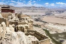Arquélogos hallan en el Tíbet, a más de 4700 metros de altura, miles de reliquias cuya antigüedad desafía a los científicos