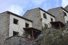 Un estadounidense compra un pueblo espa�ol por 310.000 euros y quiere convertirlo en destino tur�stico: 'No copio California'