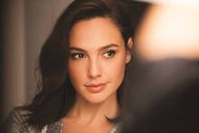 Gal Gadot (41), actriz: 'No se me puede criticar por trabajar en una pel�cula con IA; es eso o te quedas fuera del cine'
