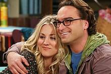 Kaley Cuoco y Johnny Galecki confiesan la escena de 'The Big Bang Theory' con la que se enamoraron locamente: 'No lo escond�a'