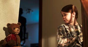 Artculo Crtica de 'Imaginary' - Un oso de peluche que no logra dar miedo y una pelcula de terror para toda la familia