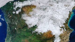 La AEMET alerta sobre una tormenta de nieve cargada de frío en Reyes: 'Parte de España podría teñirse de blanco'