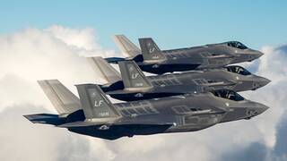 EE.UU y Trump agrupan cientos de cazas y 75.000 soldados sobre Ir�n: es el mayor despliegue b�lico desde la Guerra de Irak