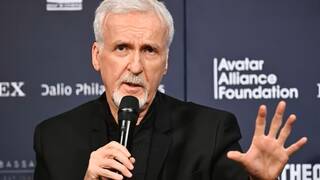 Nuevo choque en Hollywood: Mark Ruffalo desafía a James Cameron por la compra de Warner por parte de Netflix: 'Desastroso'