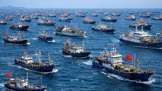 China despliega m�s de 2000 barcos cerca de Jap�n y las im�genes satelitales confirman una extra�a formaci�n mar�tima