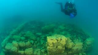 Rusia encuentran una desconocida ciudad medieval de hace 1.000 a�os sumergida en un lago a 700 metros de profundidad