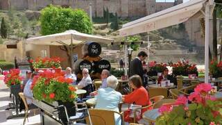 Ya ha entrado en vigor: multas de 50.000 euros para restaurantes y bares que monten terrazas en plena ola de calor este verano