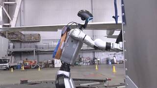 Jap�n desaf�a las normas: construye un ej�rcito de robots humanoides para solucionar la falta de mano de obra en sus aeropuertos
