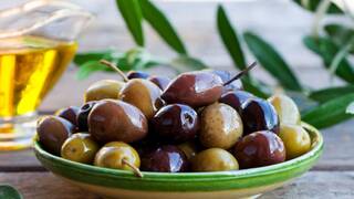 Ya es oficial: las aceitunas y otros productos encurtidos como gildas cambian para siempre su calidad alimentaria en 2026