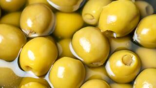 El pueblo español que fabrica las aceitunas de marca blanca de Mercadona: 83,81 millones de euros y 14,4% en el último año