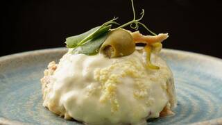 Los mejores chefs españoles coinciden: 'Para hacer la mejor ensaladilla rusa olvida la cebolla, mezcla 100 g de atún y 2 yemas'