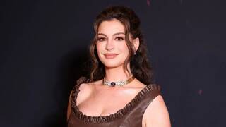 Anne Hathaway (43), actriz: 'Es una película mítica, estamos en la dirección correcta. Disney ha vuelto a escribir el guion'