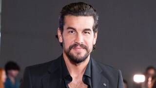 Mario Casas, 40 a�os: 'Mi infancia era llamar a los timbres de las casas y echar a correr; ahora solo se ven pantallas'