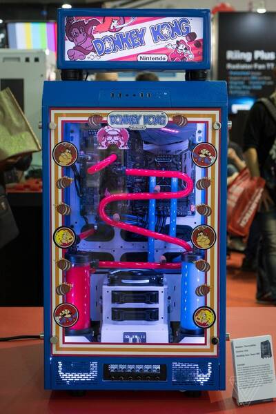 Así es el espectacular PC inspirado en una recreativa de Donkey Kong.