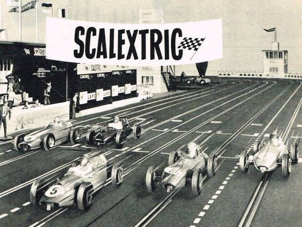 La invención de Francis - Scalextric
