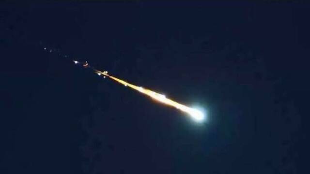 Un meteorito ilumin el cielo nocturno de Detroit con su explosin