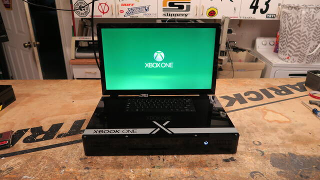 Xbook One X, la Xbox One X convertida en una porttil