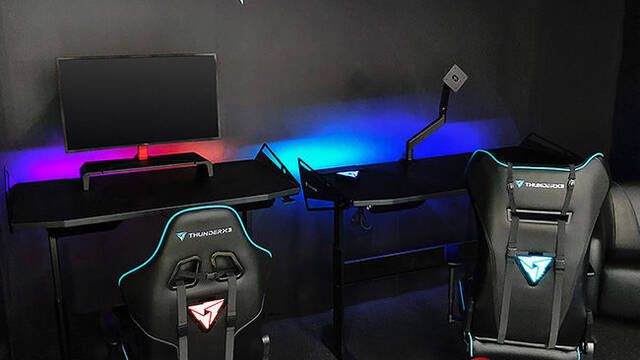 As es el nuevo escritorio luminoso ThunderX3 Hex RGB