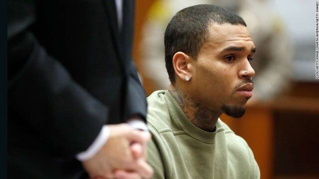 Arrestan el rapero Chris Brown tras ser acusado de violacin