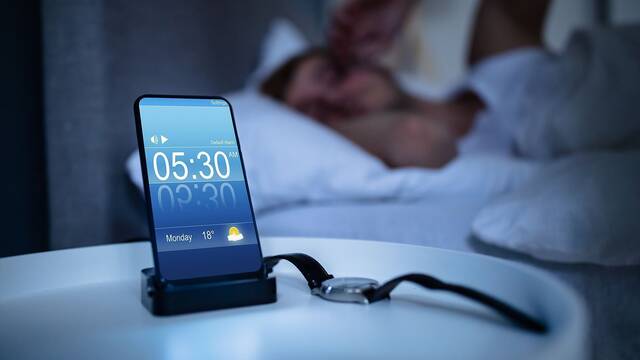 Tu m�vil escanea y env�a datos incluso si no lo usas: identificadores o se�ales de ubicaci�n que puedes evitar compartir