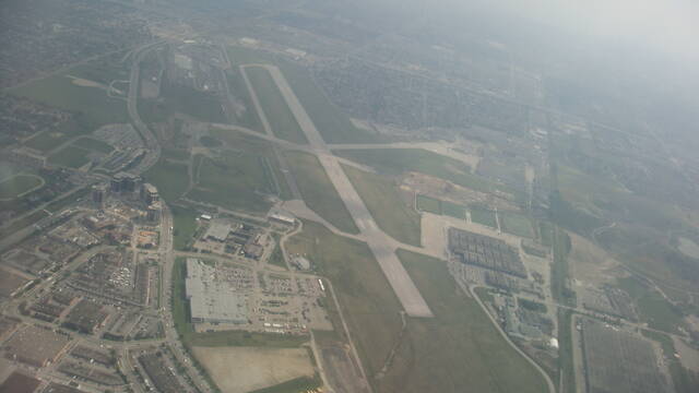 Canad� tiene la soluci�n al problema de la vivienda: convierte un aeropuerto en un nuevo barrio con 30.000 viviendas