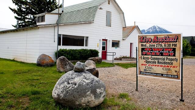 Groenlandia no est� en venta pero algunos pueblos de EE.UU. s�: tiendas, casas y hasta un servicio postal en funcionamiento