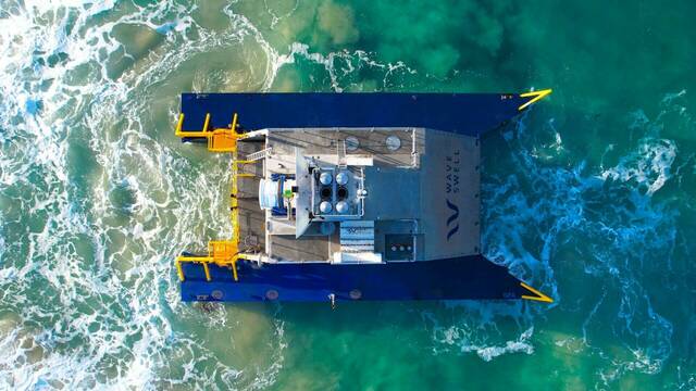 Espa�a convierte olas del mar en 600.000 kWh al a�o con c�maras de aire: un flujo de energ�a limpia que marca el futuro