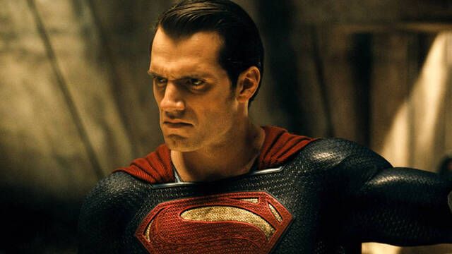 Superman: La nueva pelcula de Henry Cavill busca guionistas