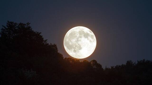 ¿Cuáles son las fases de la luna este mes? Calendario lunar de octubre 2023 con la luna llena y todas las fechas