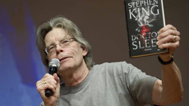 Tienes un euro? Stephen King vende sus derechos por un precio irrisorio pero pone una serie de condiciones