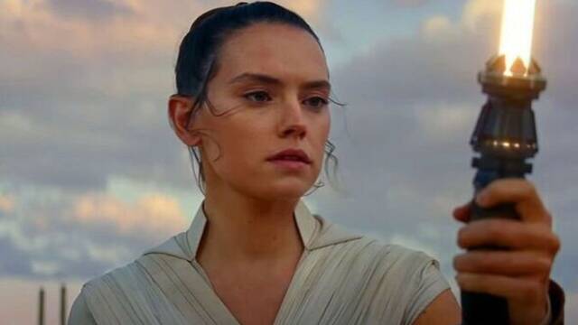 La nueva pelcula de Rey Skywalker pierde a otro guionista y el regreso de Daisy Ridley a Star Wars se tambalea