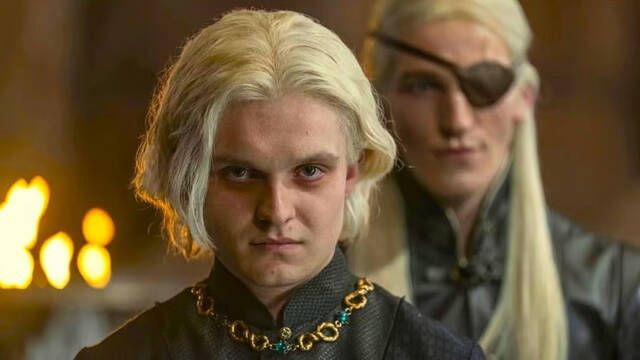 'No es aceptable': El actor de Aegon Targaryen en 'La casa del dragn' pide que dejen de acosar a sus seres queridos